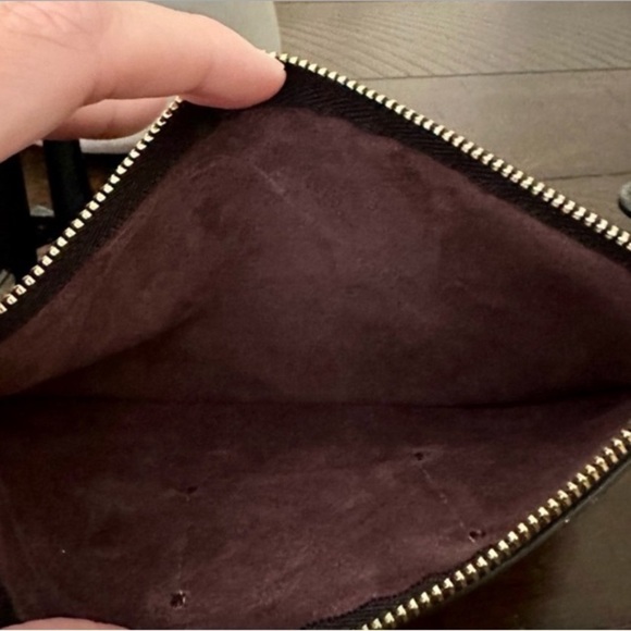 Coach Black Leather Wristlet - RARE VINTAGE - Picture 4 of 5